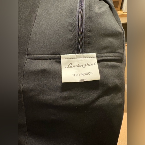 Lamborghini Black 4ML860637A OEM Urus Indoor Car Cover - Picture 3 of 3